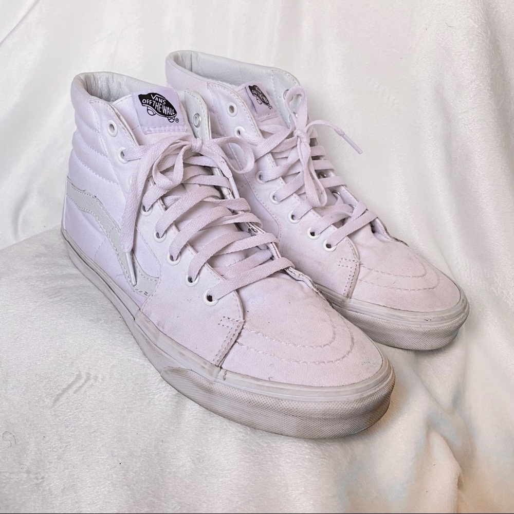 White high top canvas SK8-HI men’s vans